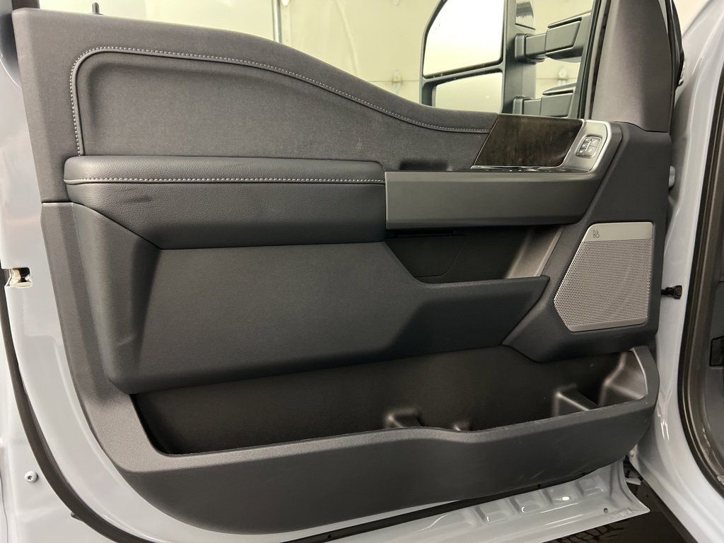 New 2026 Ford F250 Lariat w/ Tremor Off-Road Package image 31