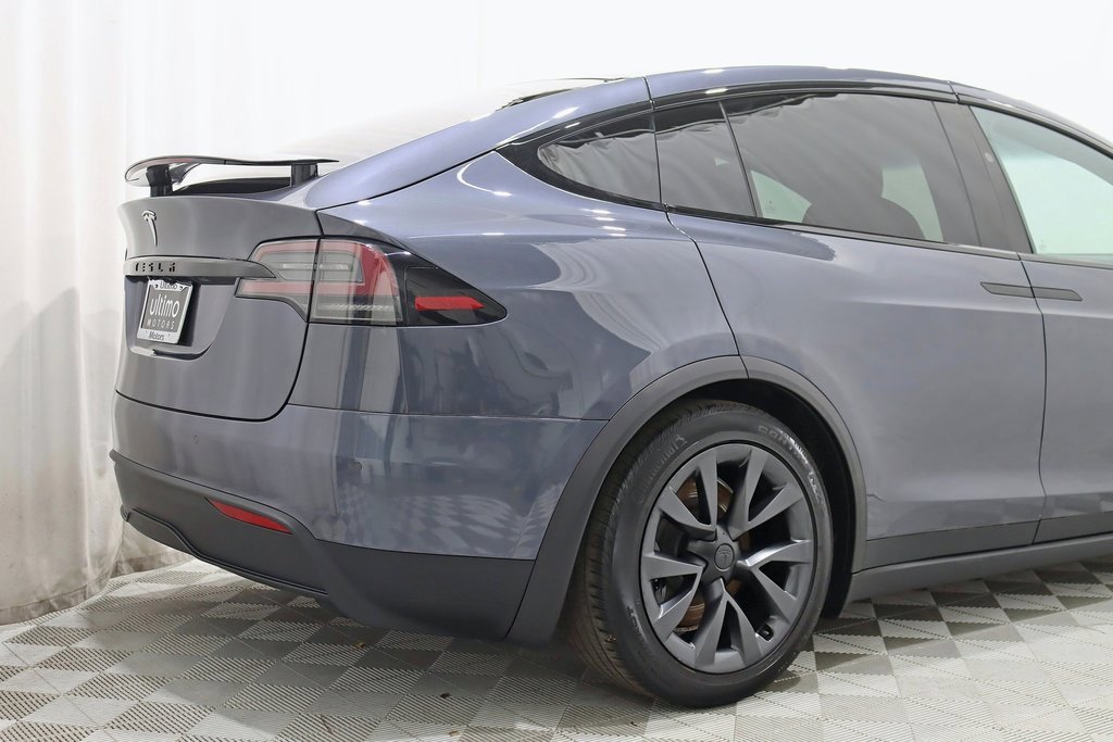 Used 2022 Tesla Model X image 9