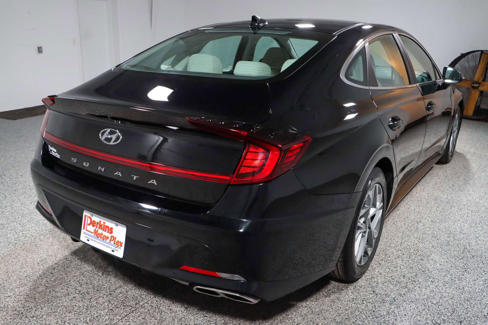 Used 2023 Hyundai Sonata SEL w/ Cargo Package image 7