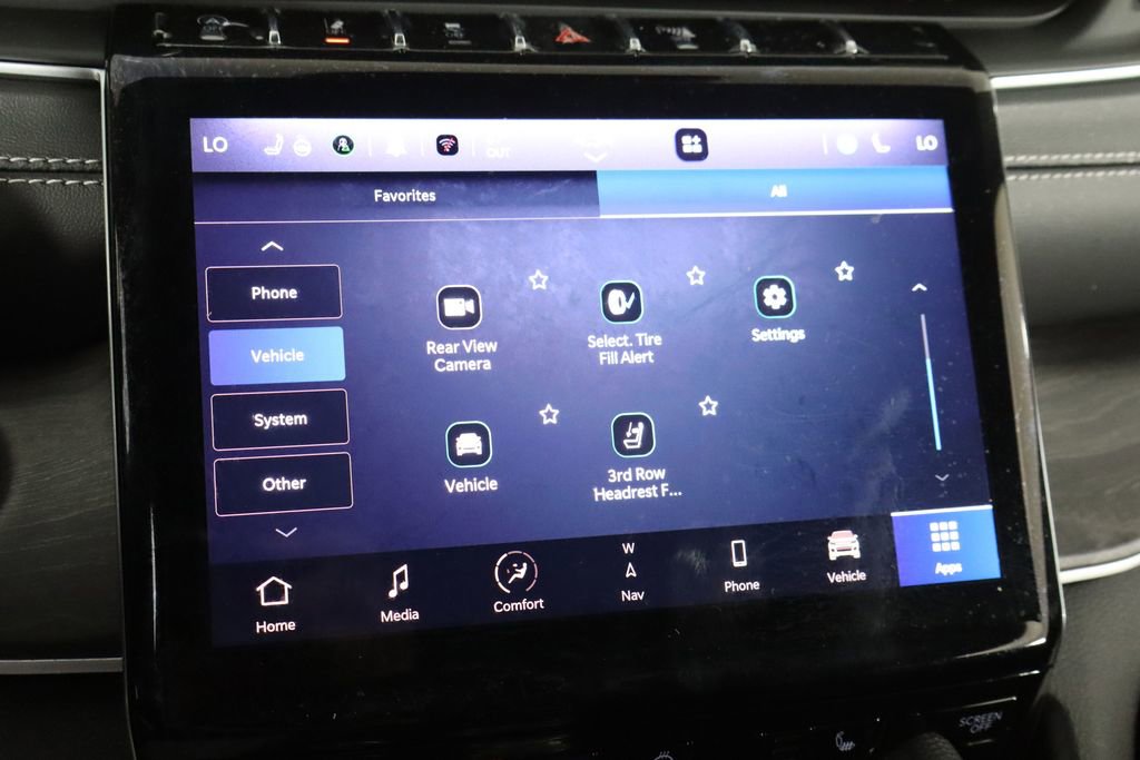 Used 2023 Jeep Grand Cherokee L Limited w/ Black Appearance Package image 42