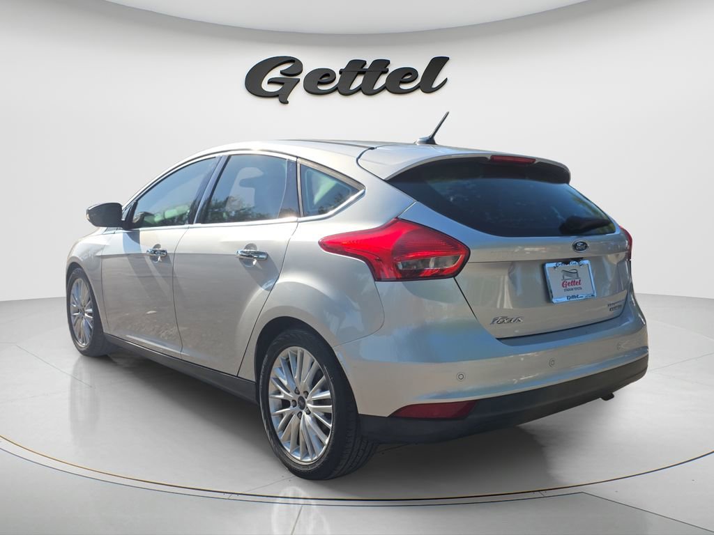 Used 2016 Ford Focus Titanium FWD image 7