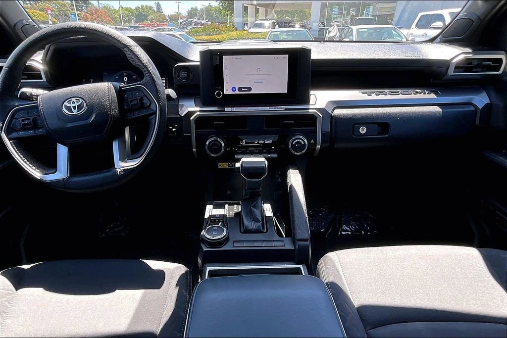 Certified 2025 Toyota Tacoma SR5 w/ SR5 Upgrade Package AWD/4WD image 8