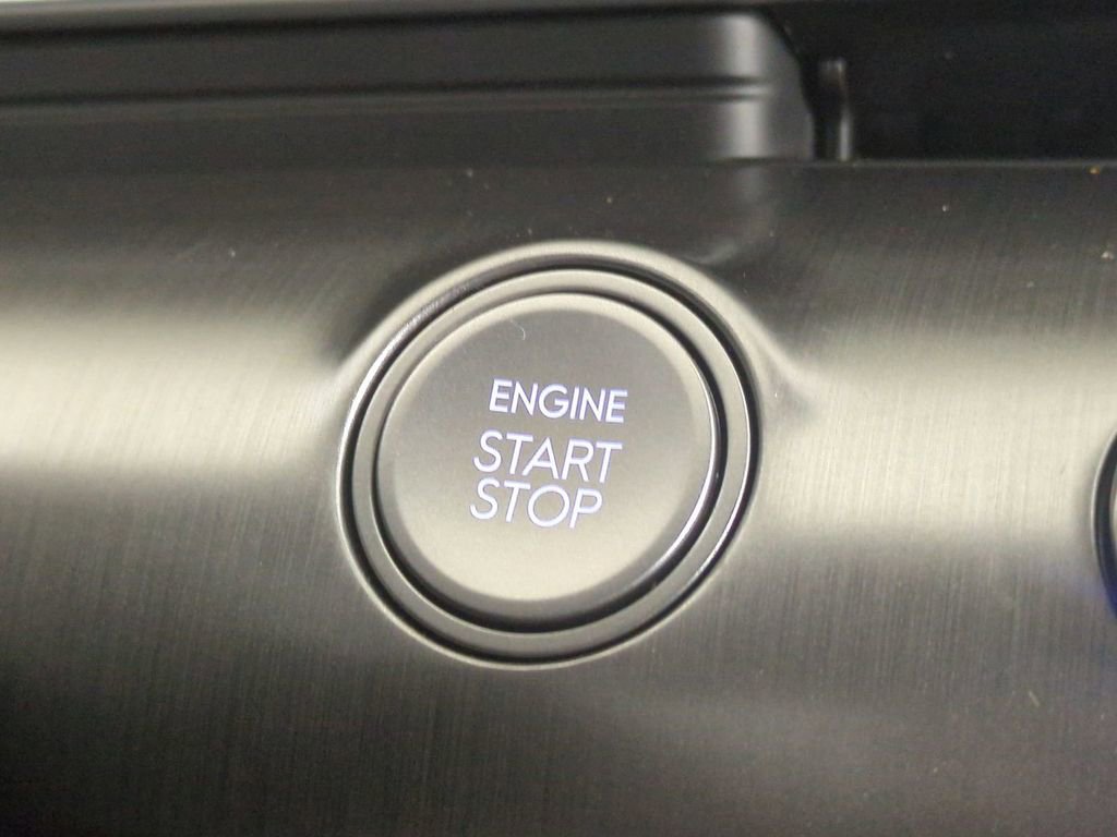 Certified 2025 Hyundai Kona SEL image 36