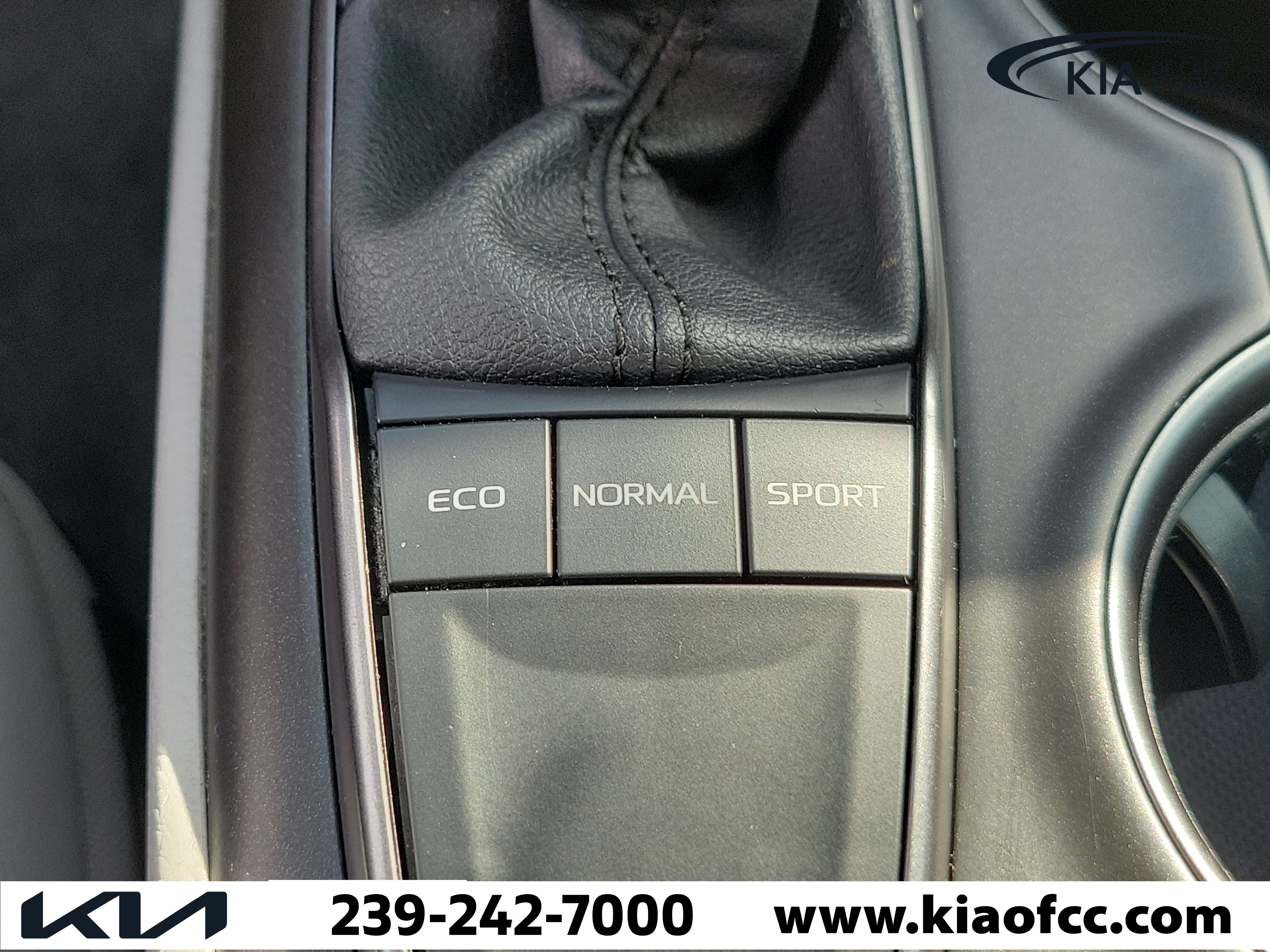 Used 2023 Toyota Camry SE FWD image 29