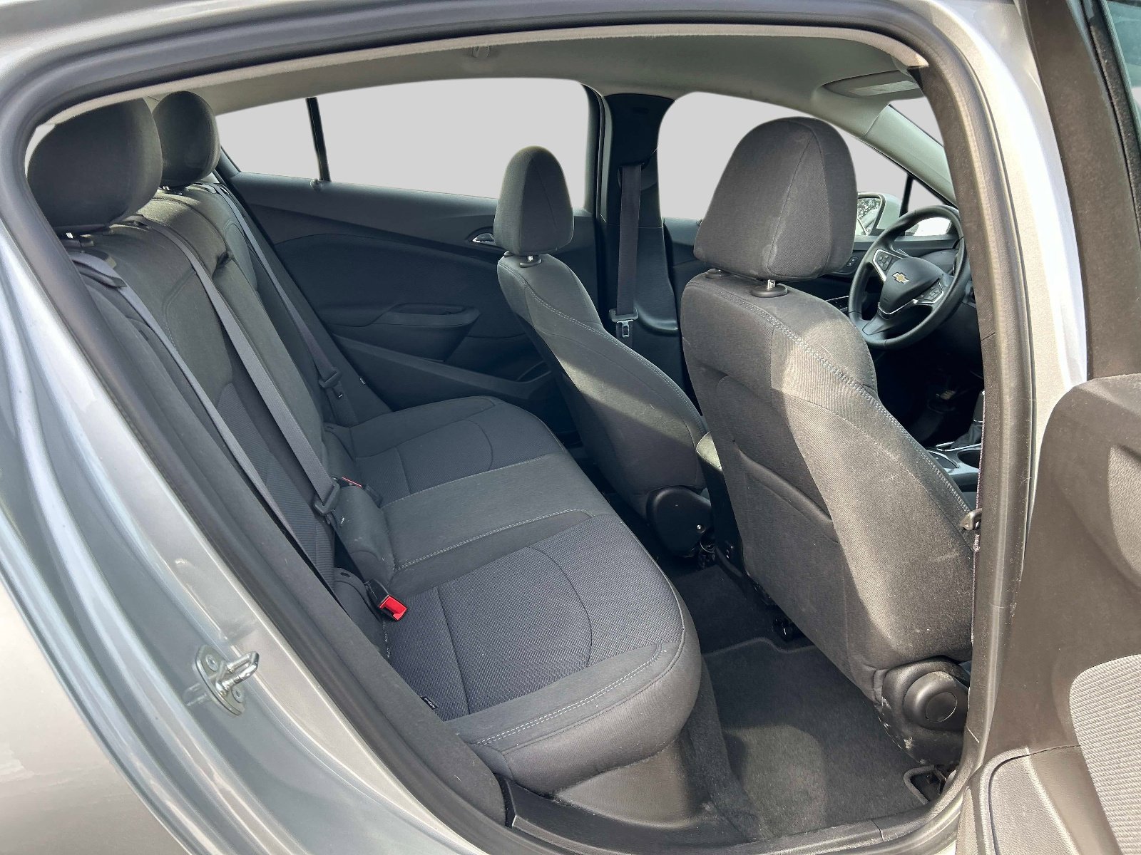 Used 2017 Chevrolet Cruze LT w/ Convenience Package image 14