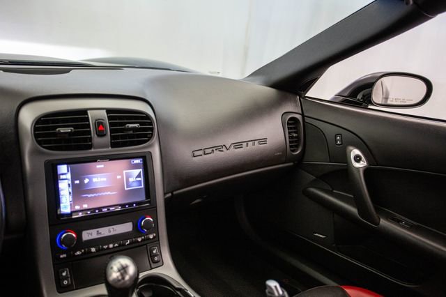 Used 2006 Chevrolet Corvette Z06 w/ Preferred Equipment Group image 5