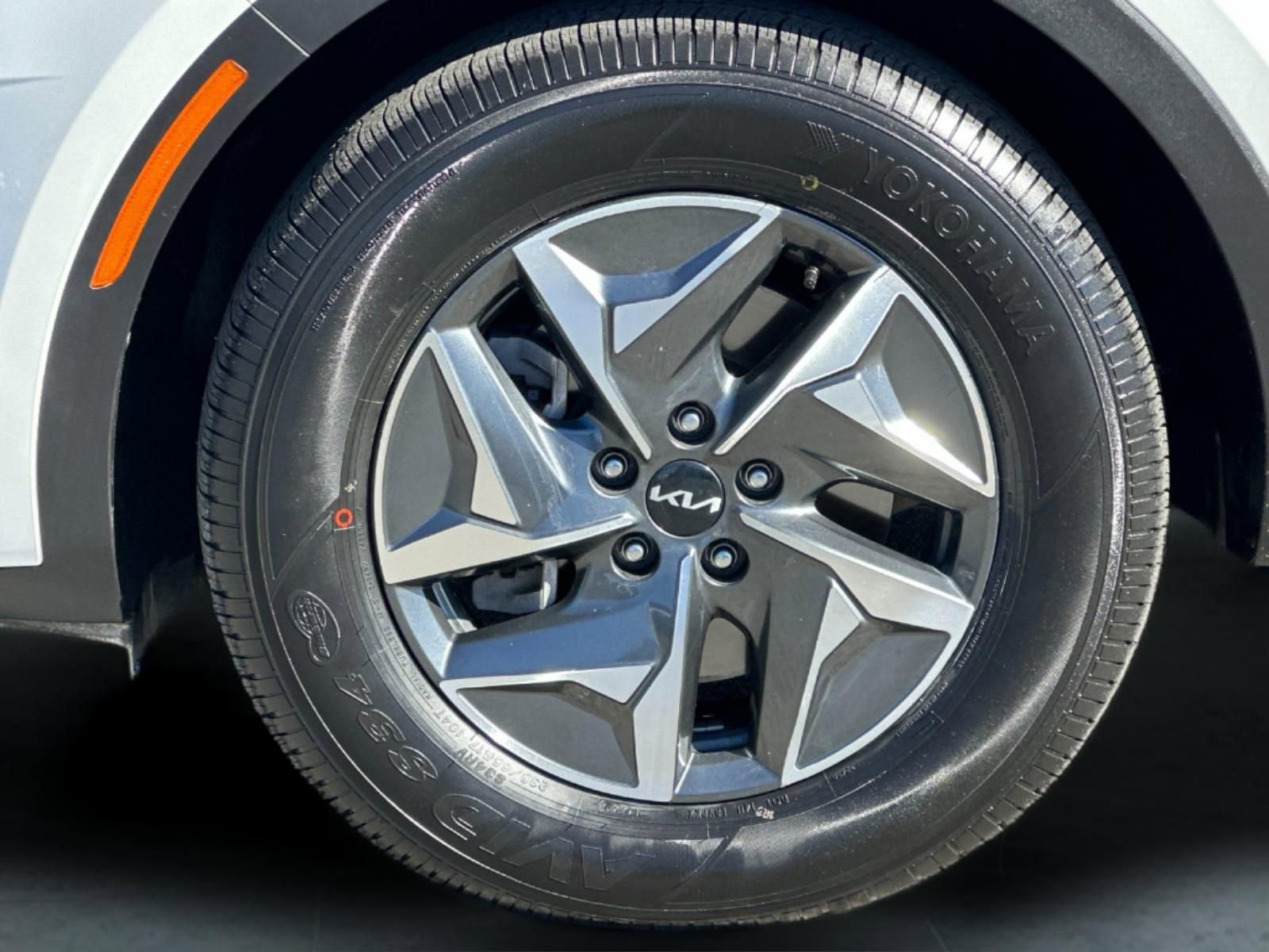 Used 2022 Kia Sorento S image 27