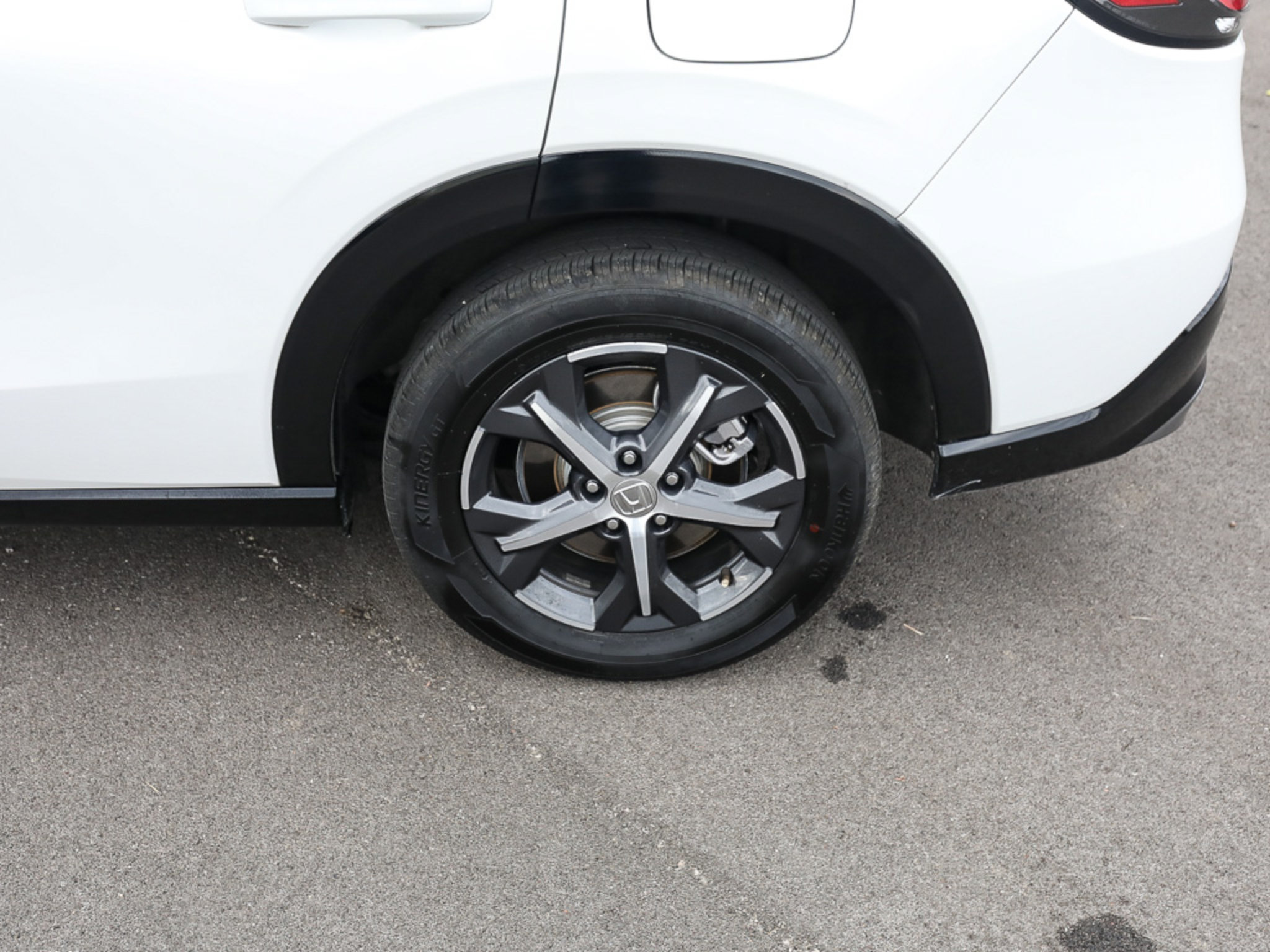Used 2025 Honda HR-V EX-L image 4