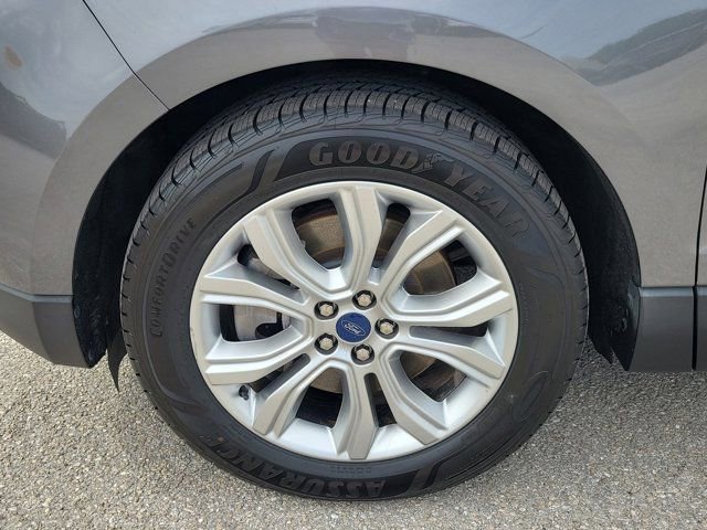 Certified 2022 Ford Edge Titanium AWD/4WD image 8