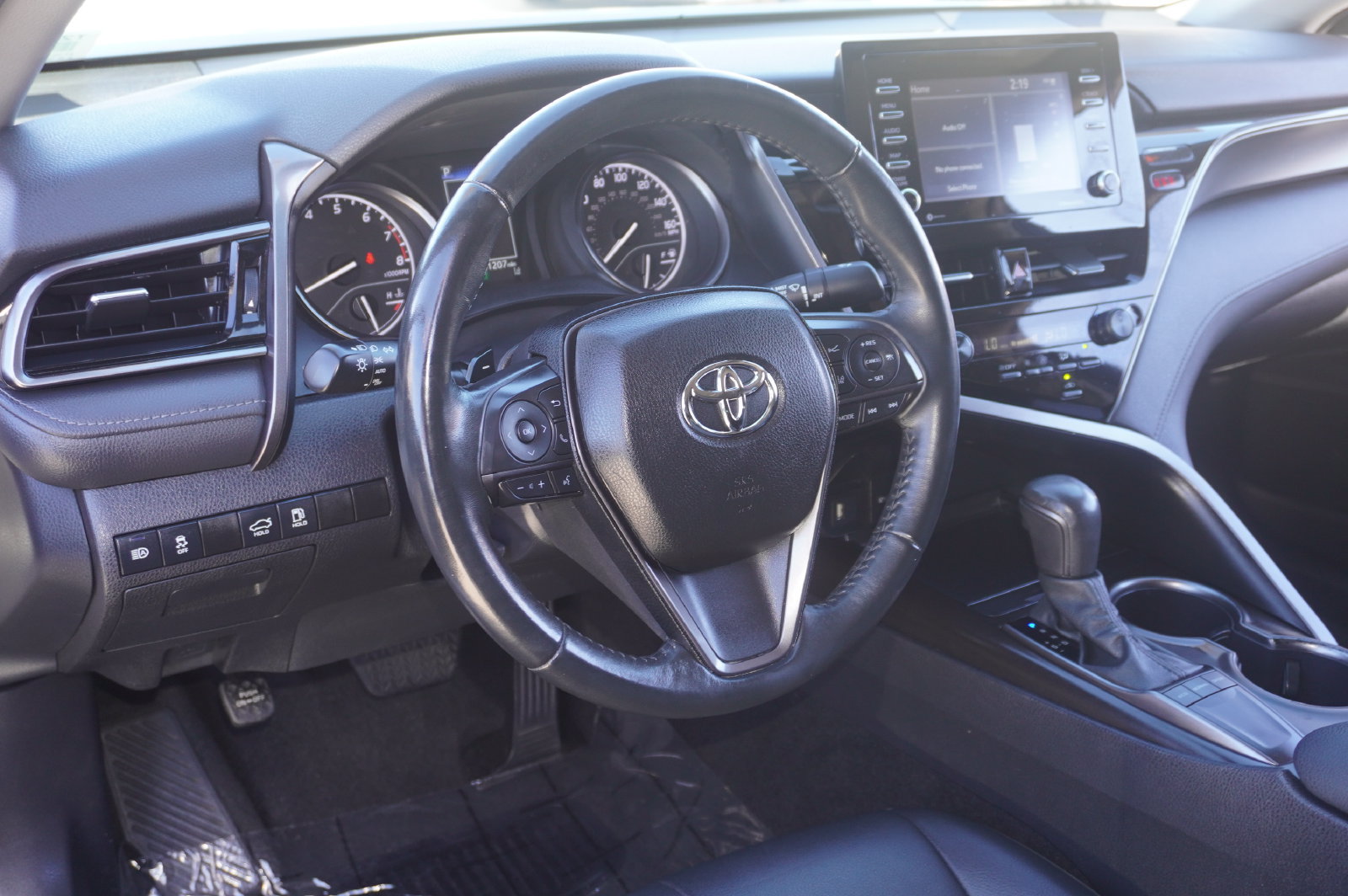 Certified 2024 Toyota Camry SE FWD image 11