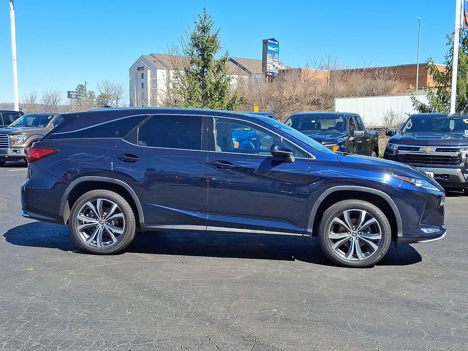 Used 2022 Lexus RX 350L Premium w/ Premium Package AWD/4WD image 7