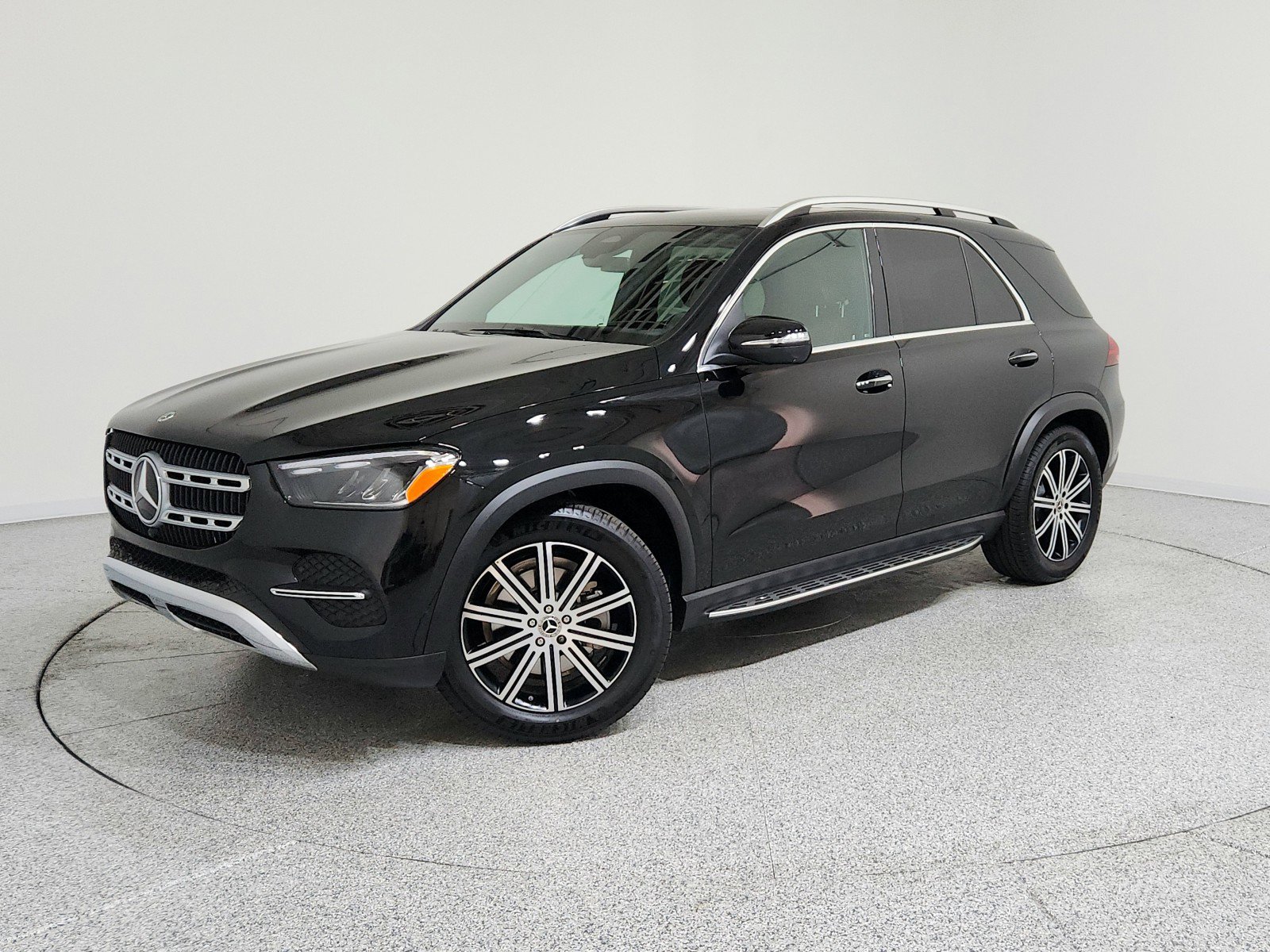 Certified 2025 Mercedes-Benz GLE 350 4MATIC image 1