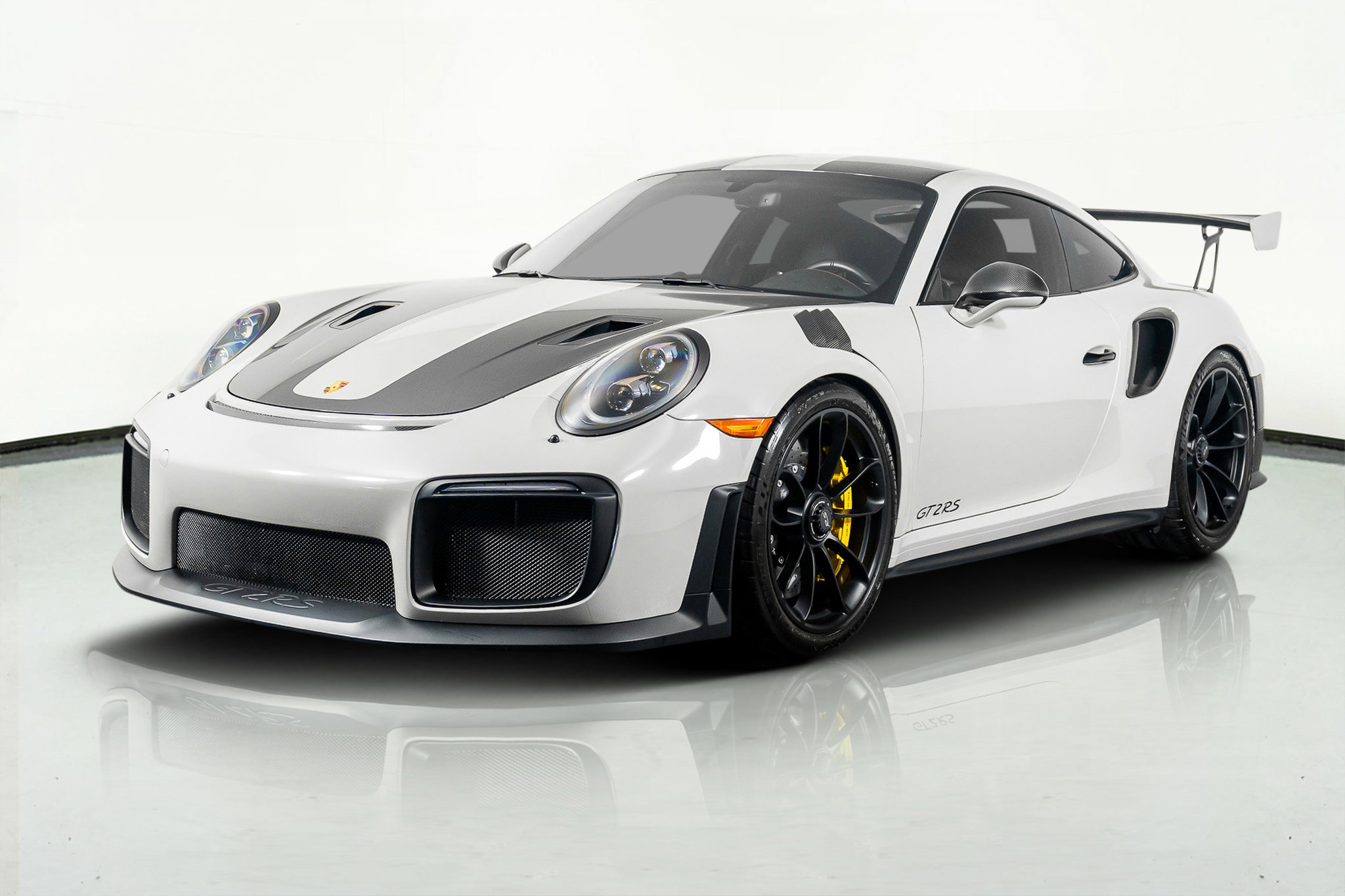 Used 2018 Porsche 911 GT2 RS w/ Weissach Package image 21