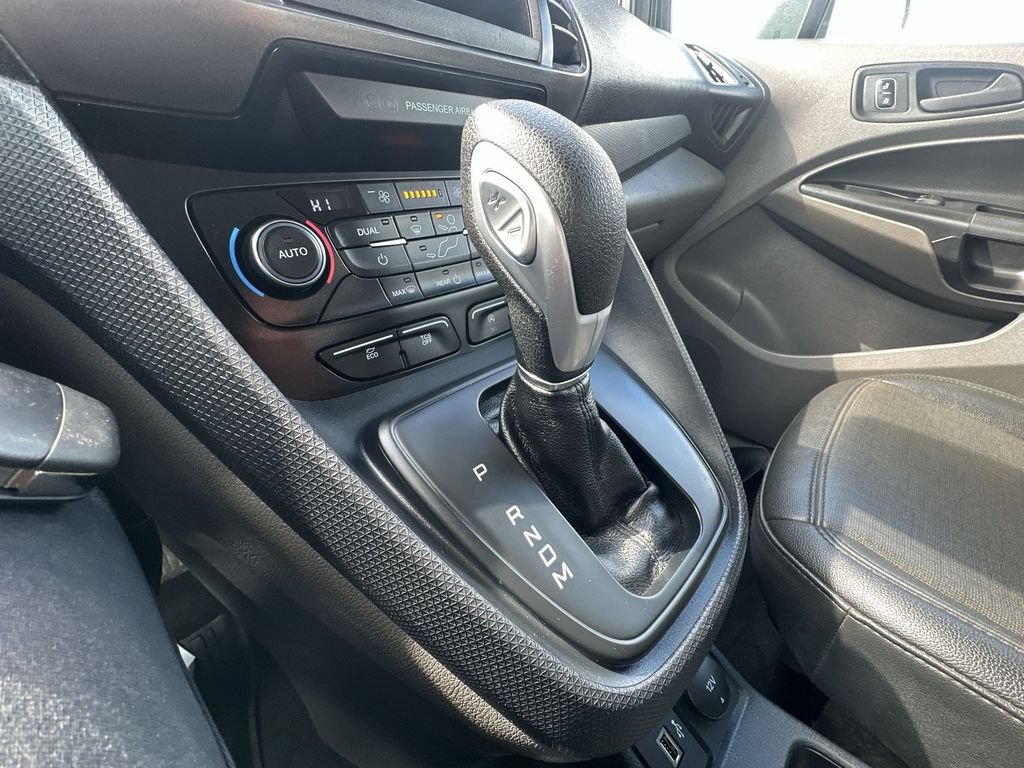 Used 2022 Ford Transit Connect XL FWD image 25