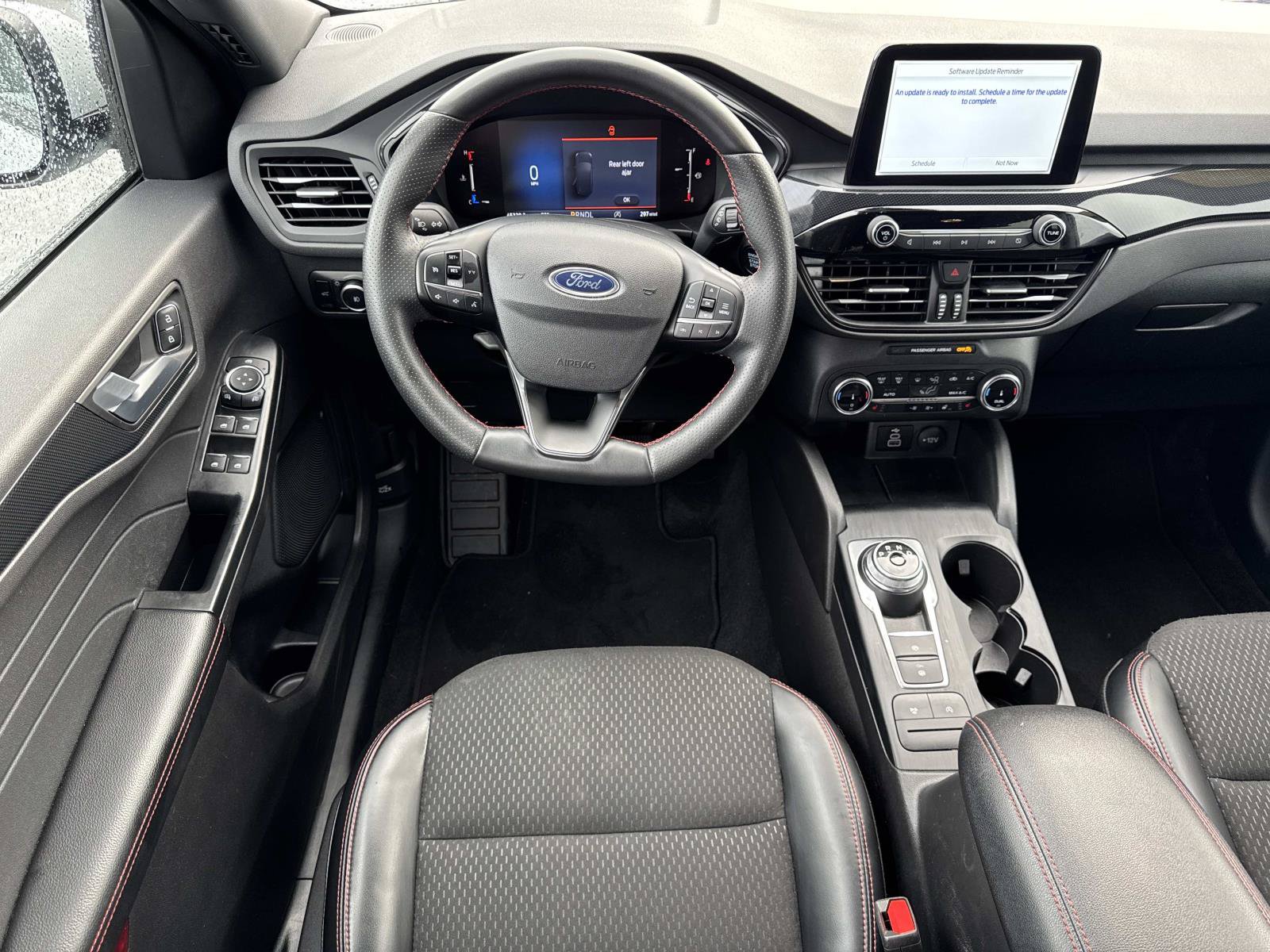 Used 2025 Ford Escape ST-Line Select AWD/4WD image 14