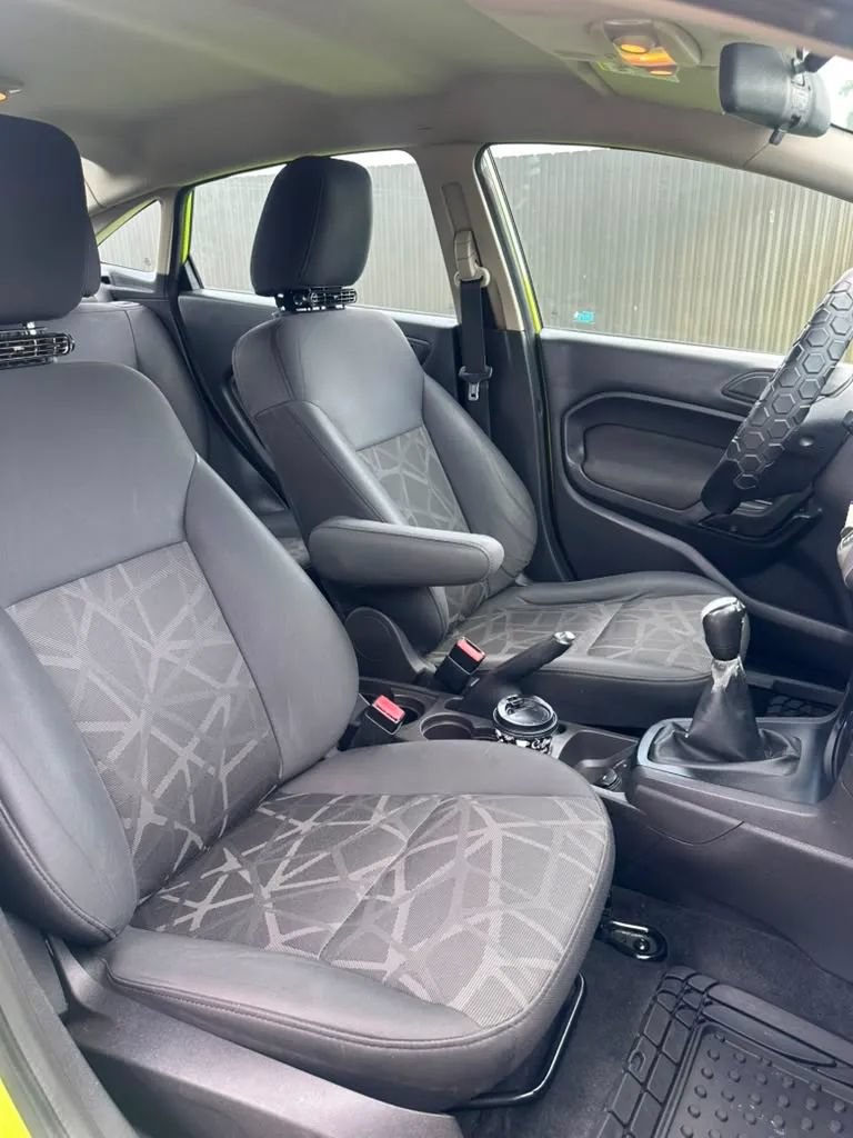 Used 2012 Ford Fiesta SE FWD image 16