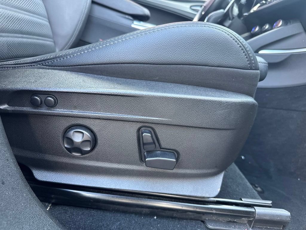 Used 2023 Alfa Romeo Stelvio Veloce AWD/4WD image 67
