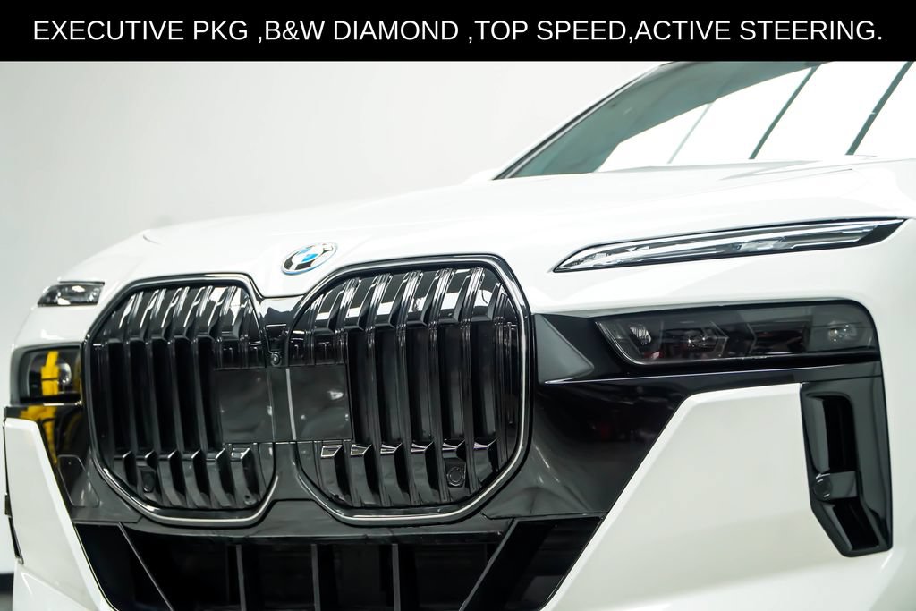 Used 2025 BMW 750e xDrive w/ Executive Package AWD/4WD image 2