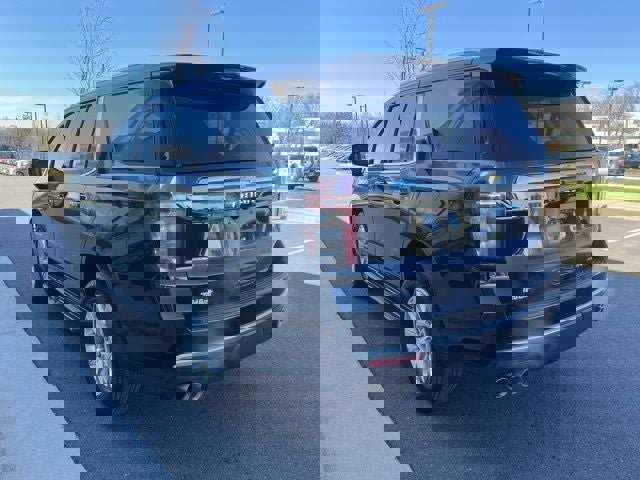 Used 2023 Chevrolet Tahoe Premier image 6