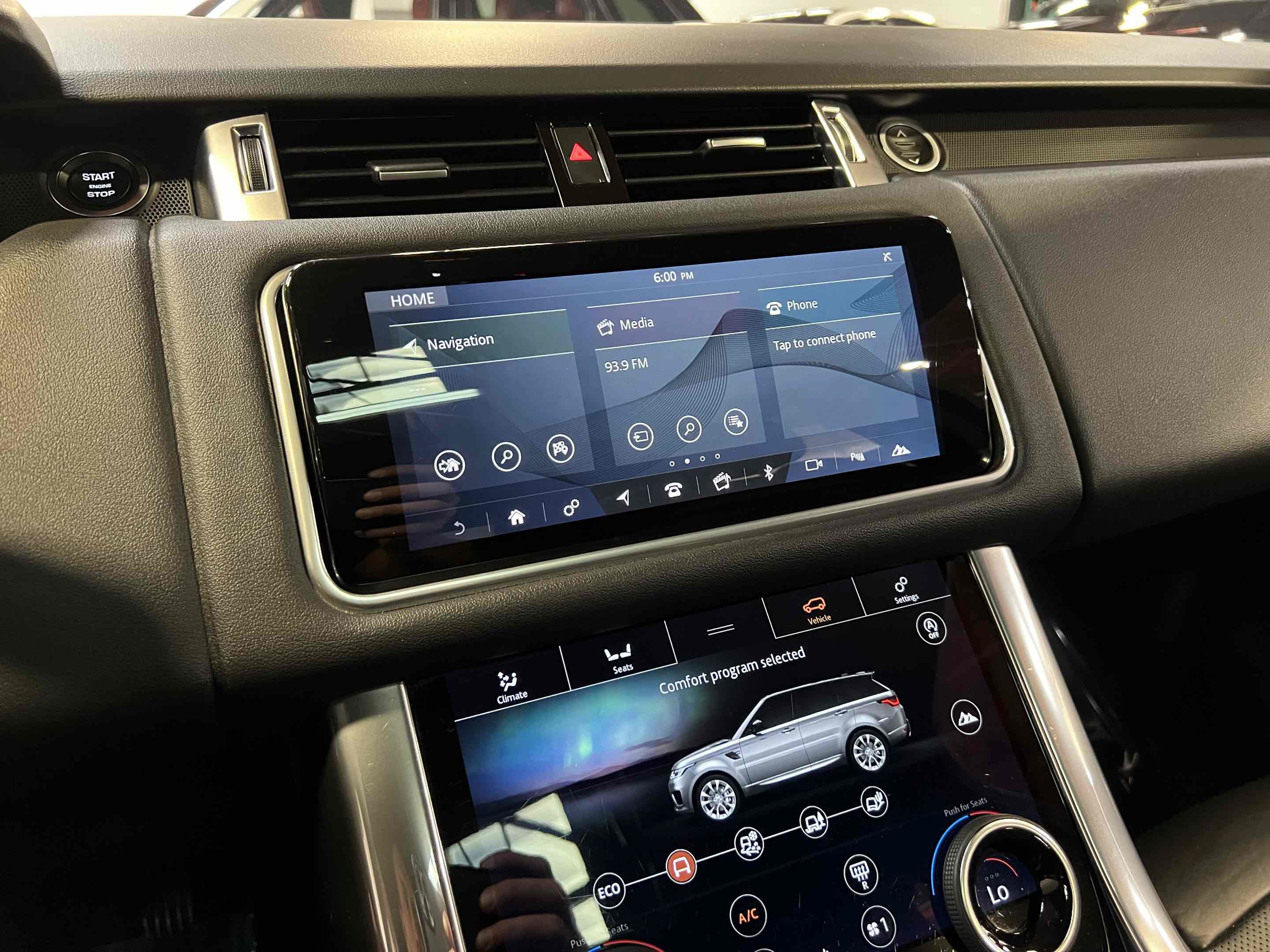 Used 2019 Land Rover Range Rover Sport HSE AWD/4WD image 8