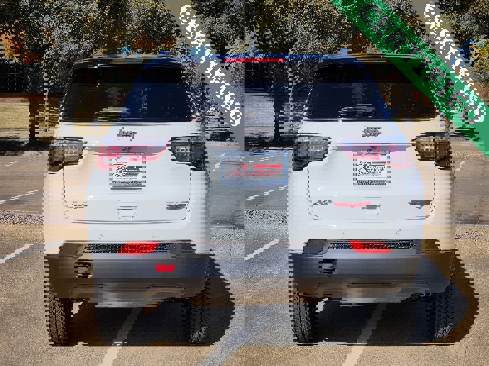 Used 2023 Jeep Compass Trailhawk image 5