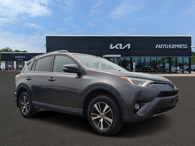 Used 2018 Toyota RAV4 XLE w/ Plus Extra Value Package AWD/4WD image 1