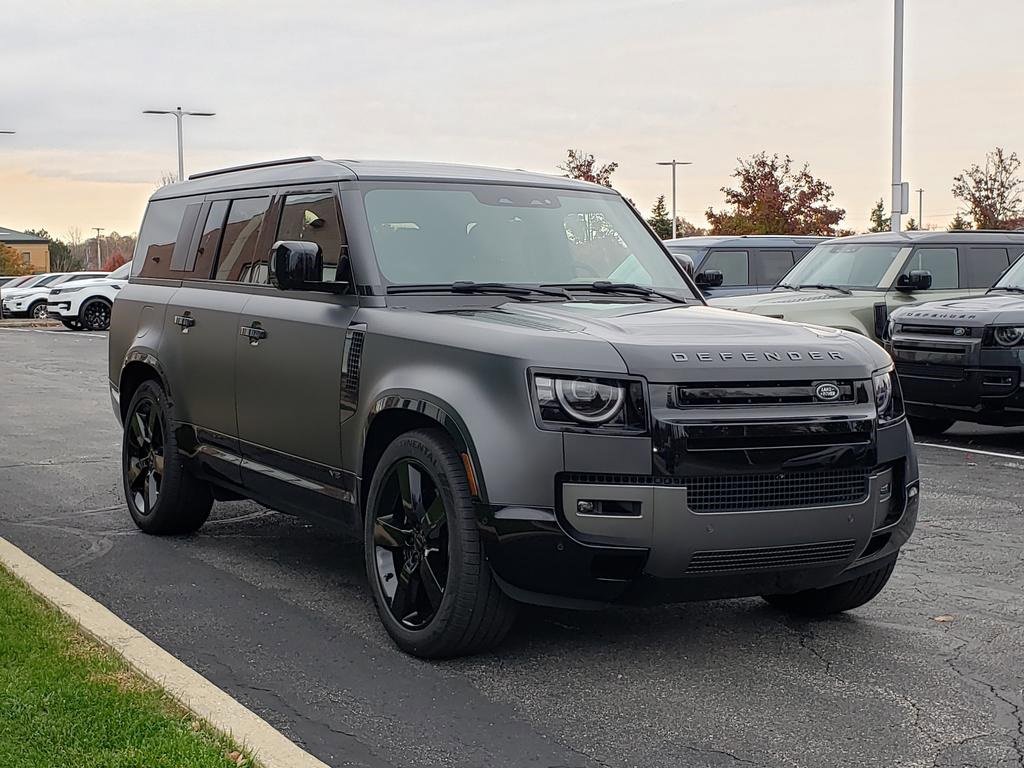 New 2026 Land Rover Defender 130 V8 image 3