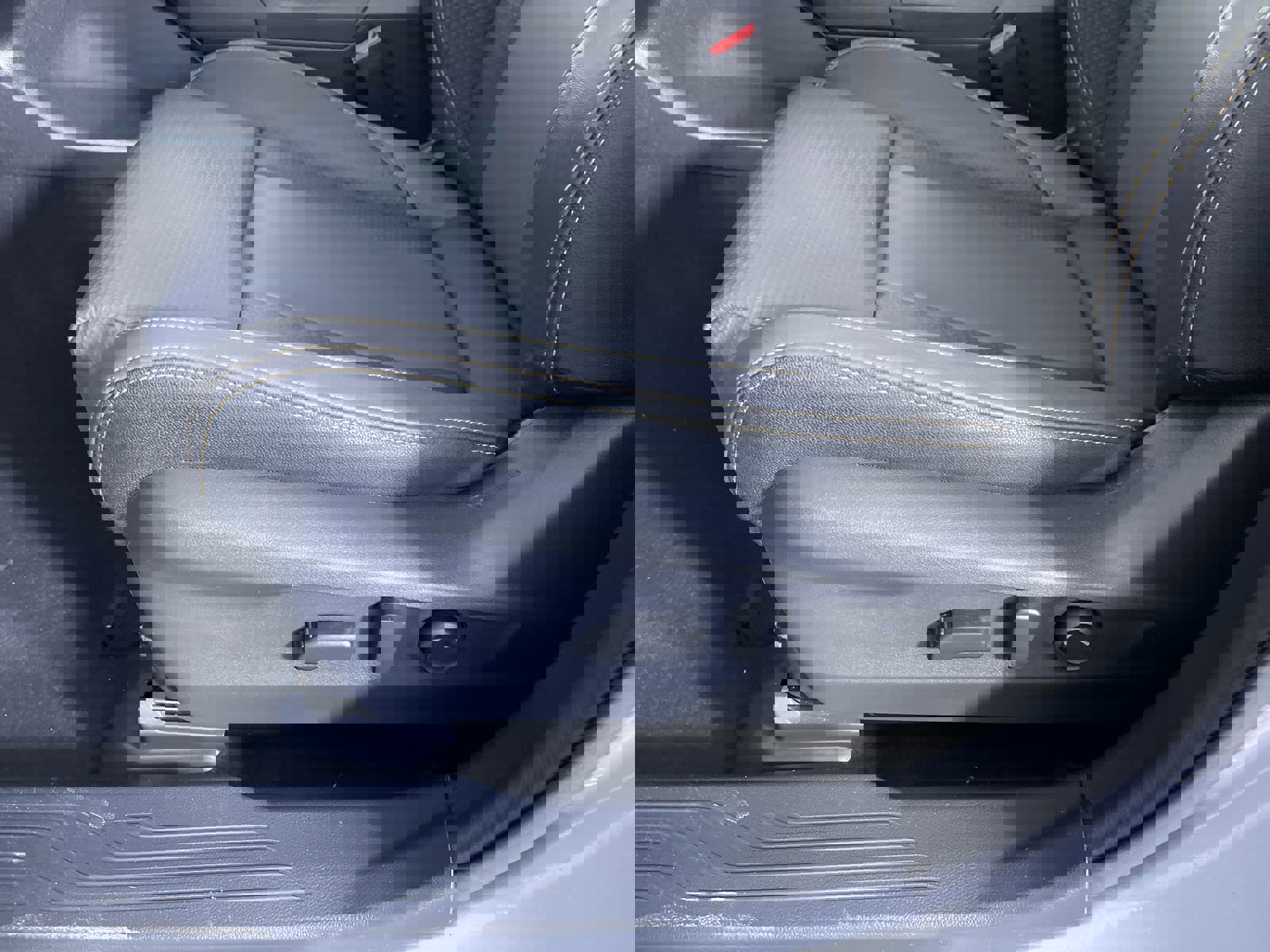 Used 2025 Subaru Outback Wilderness image 13