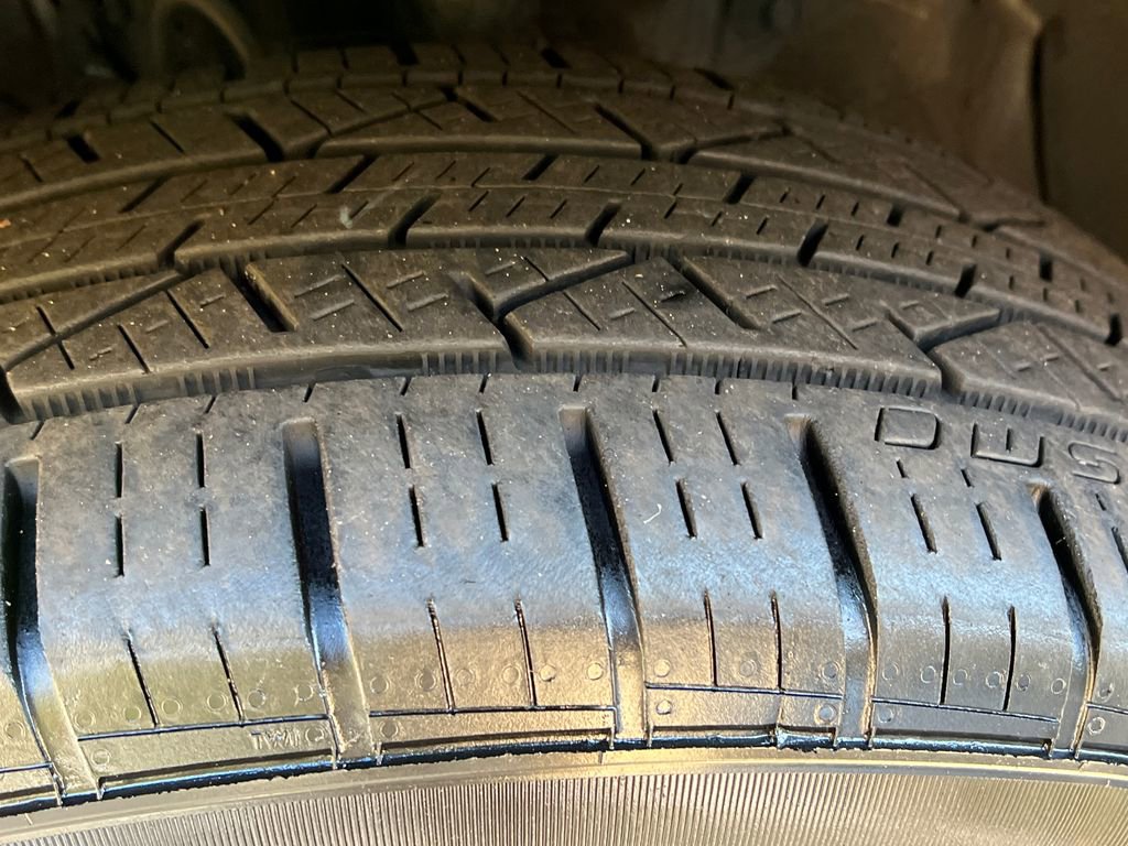 Used 2021 Toyota RAV4 Limited image 26