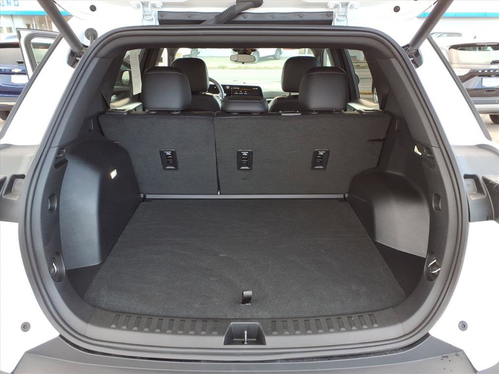 Used 2026 Chevrolet Equinox LT w/ Convenience Package II image 13