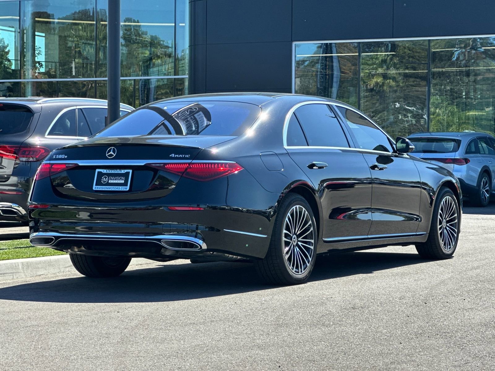 Certified 2024 Mercedes-Benz S 580e 4MATIC Sedan image 3