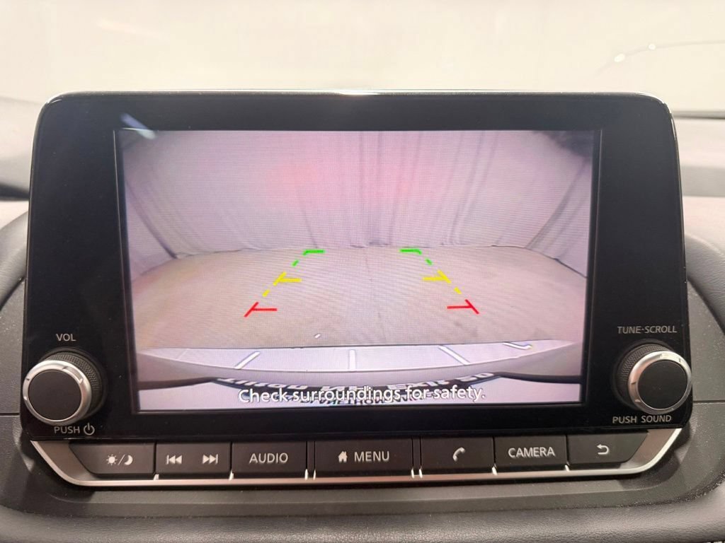 Used 2024 Nissan Rogue S AWD/4WD image 29