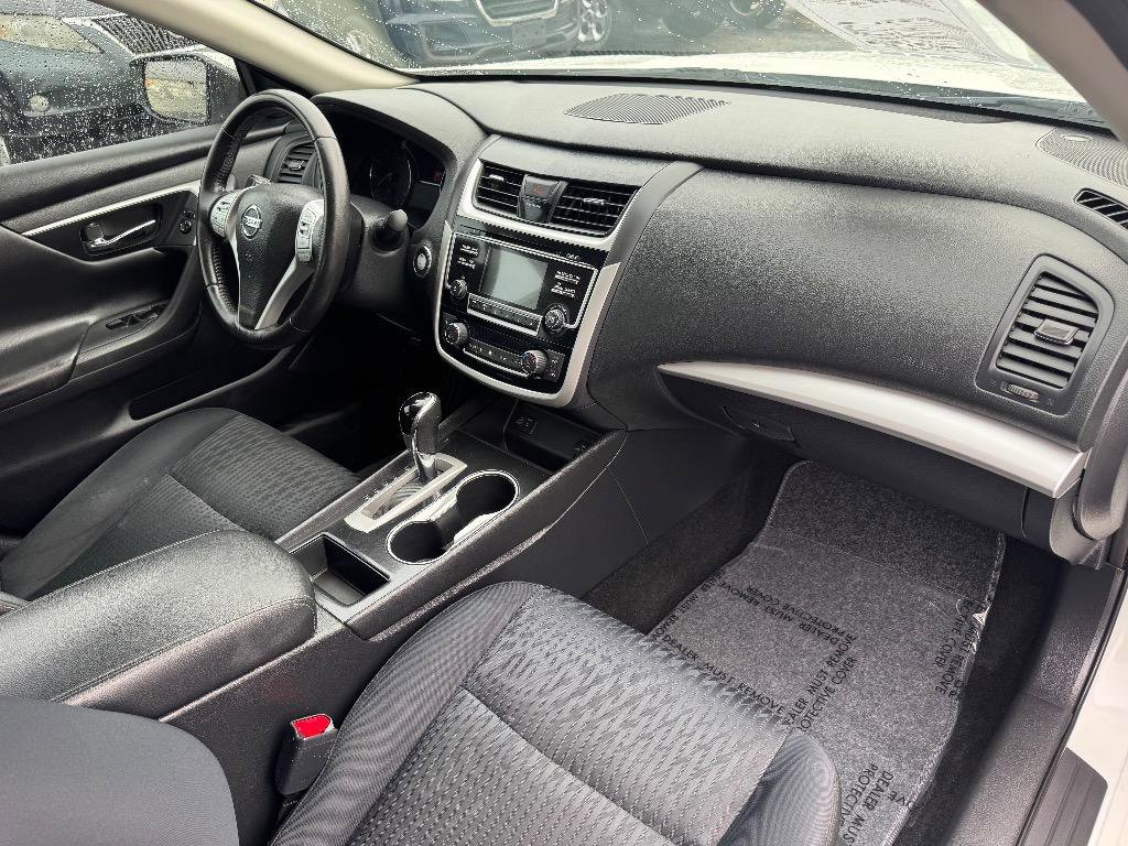 Used 2015 Nissan Altima 2.5 S w/ Power Driver Seat Package FWD image 20