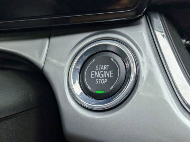 New 2026 Chevrolet Trax LT w/ Sunroof Package FWD image 20