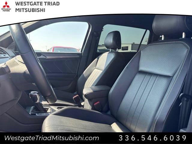 Used 2022 Volkswagen Tiguan SE R-Line FWD image 7