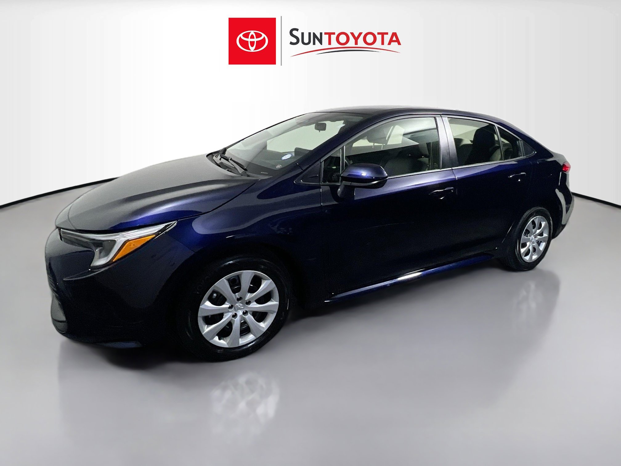 Used 2025 Toyota Corolla LE w/ Convenience Package FWD image 9