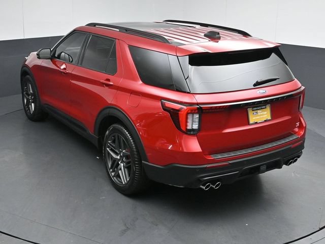 Certified 2025 Ford Explorer ST AWD/4WD image 47