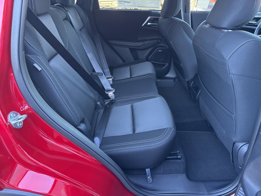 New 2025 Mitsubishi Outlander ES image 25