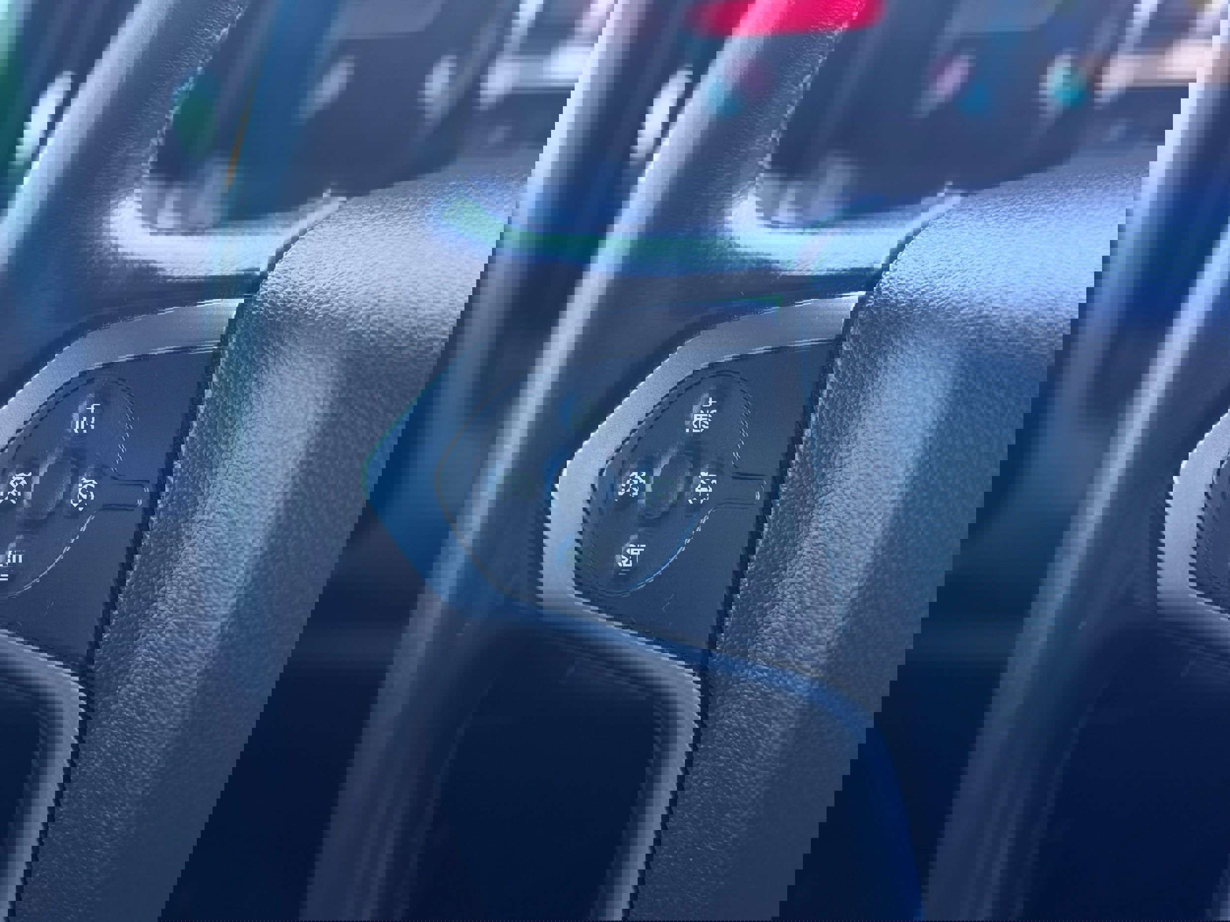 Used 2015 Chevrolet Silverado 2500 LT w/ LT Convenience Package image 13