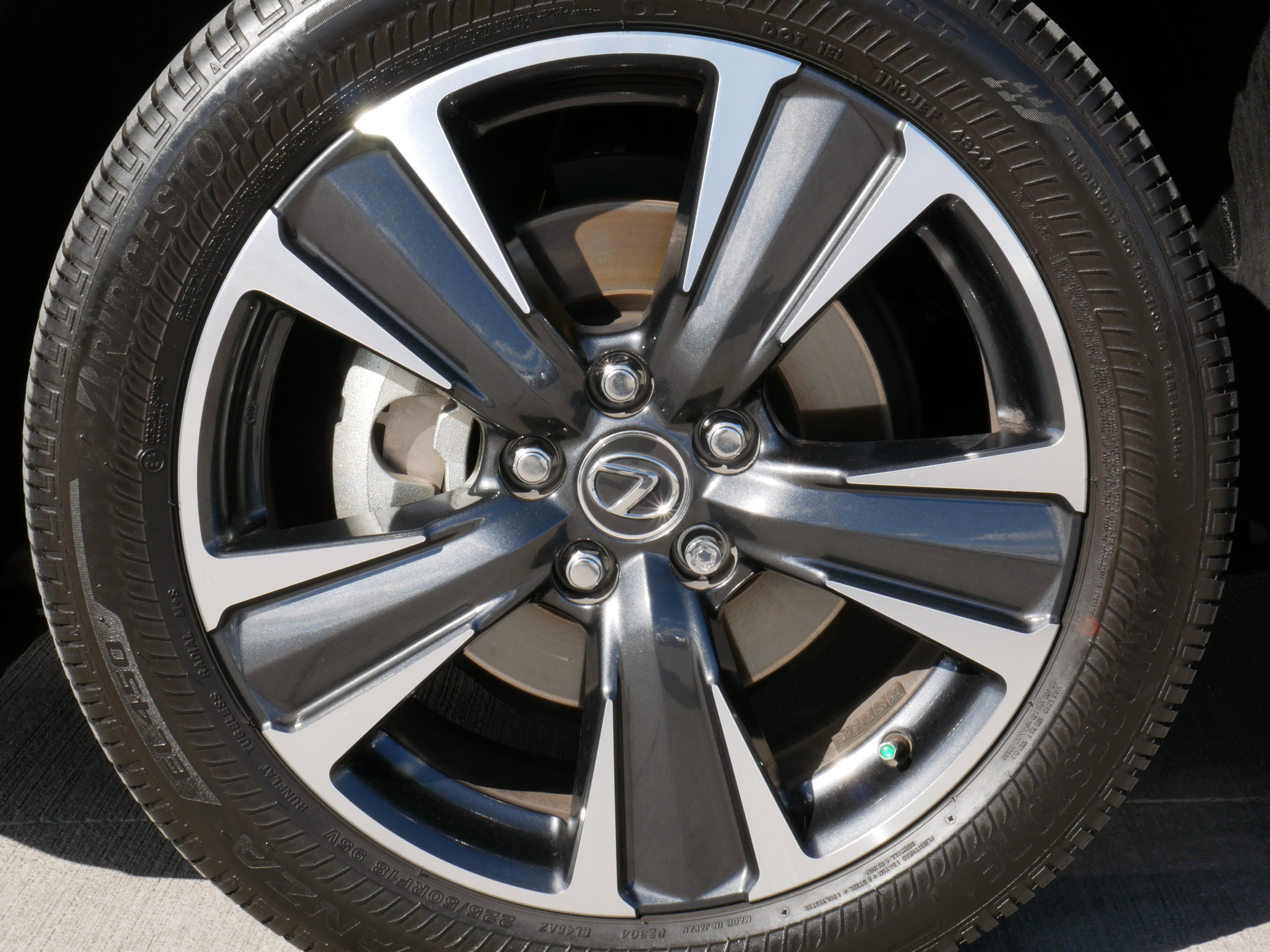 Used 2025 Lexus UX 300h FWD w/ Accessory Package (Z2) image 23