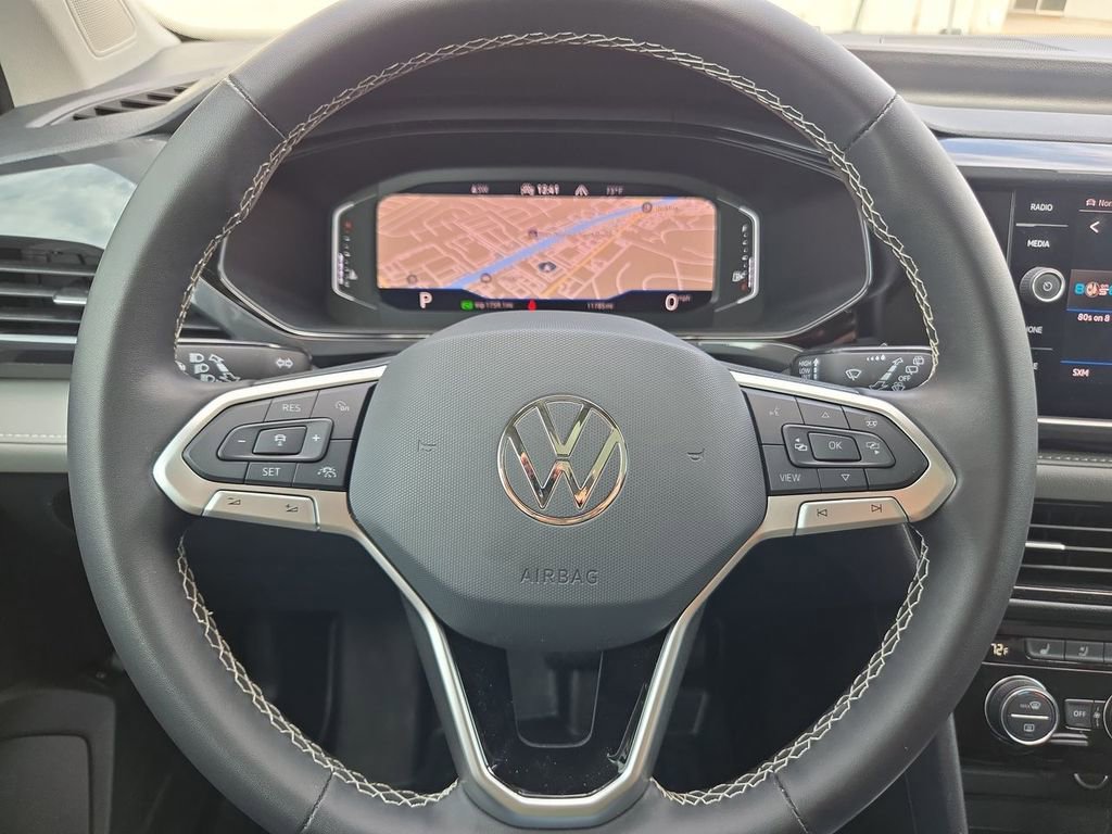 Used 2024 Volkswagen Taos SEL image 21