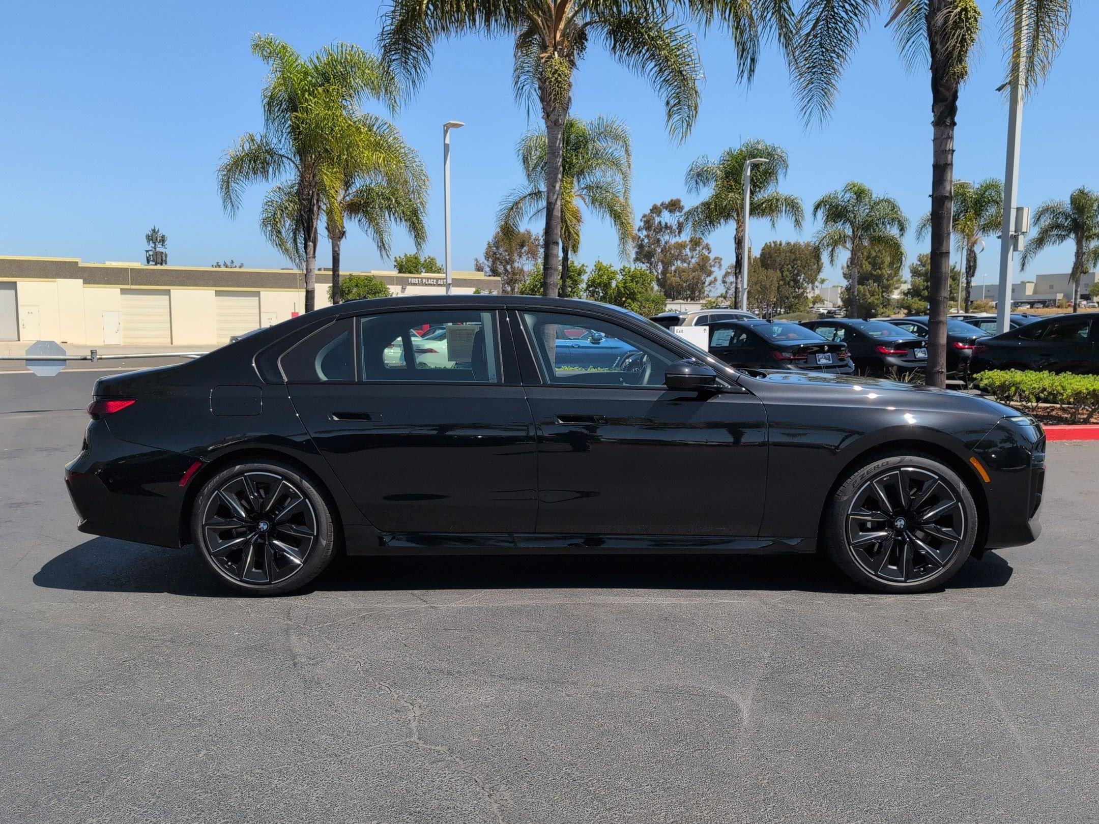 Used 2026 BMW 740i w/ Premium Package RWD image 11