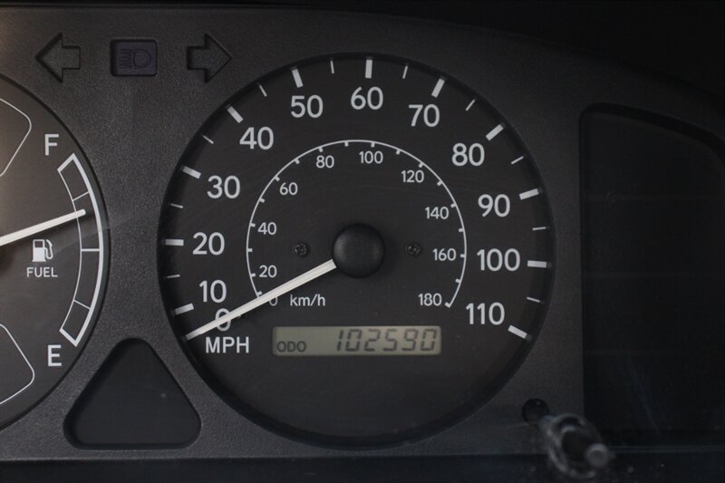 Used 1999 Toyota Corolla CE FWD image 7