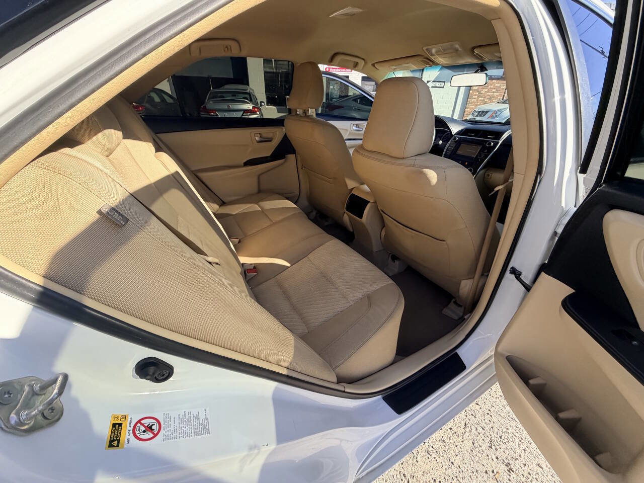 Used 2017 Toyota Camry LE image 51