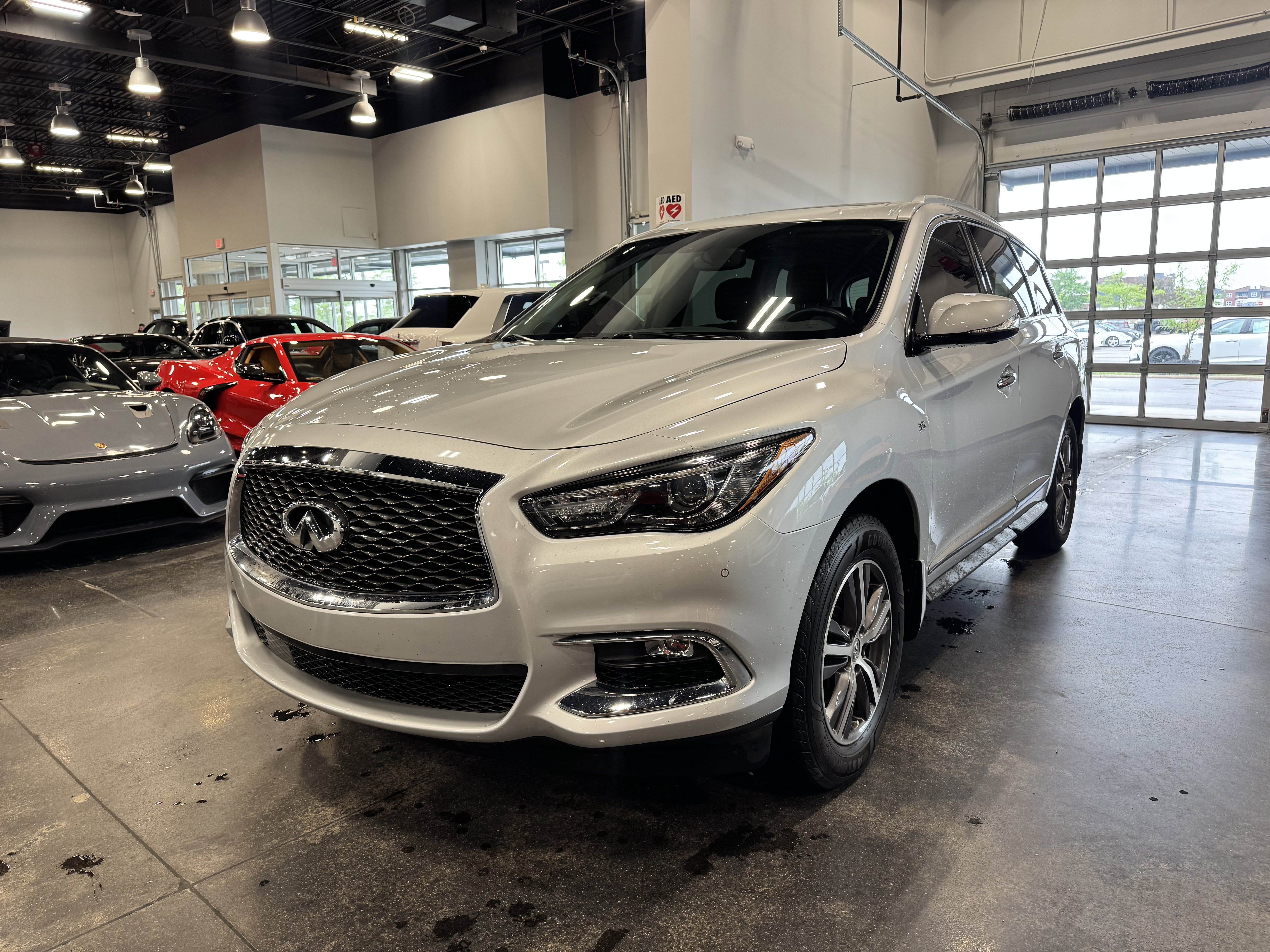 Used 2017 INFINITI QX60 Luxe w/ Premium Plus Package AWD/4WD image 23