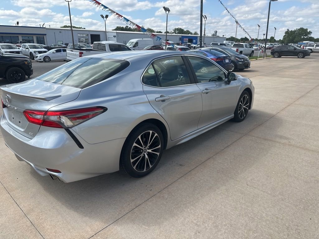 Used 2018 Toyota Camry SE FWD image 28
