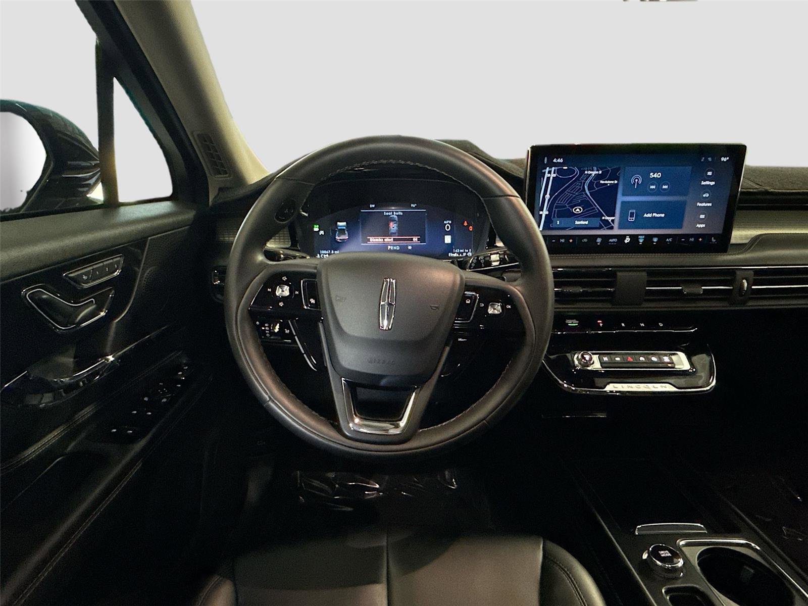 Used 2023 Lincoln Corsair AWD w/ Towing Package image 11