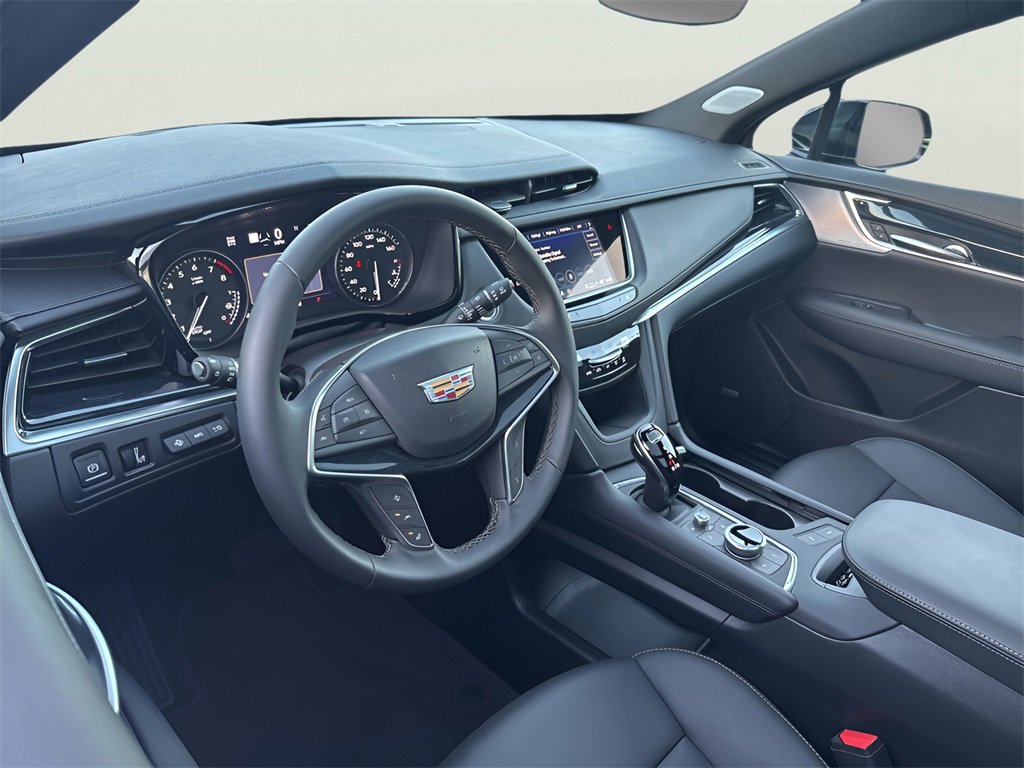 Certified 2025 Cadillac XT5 Premium Luxury w/ Technology Package image 21