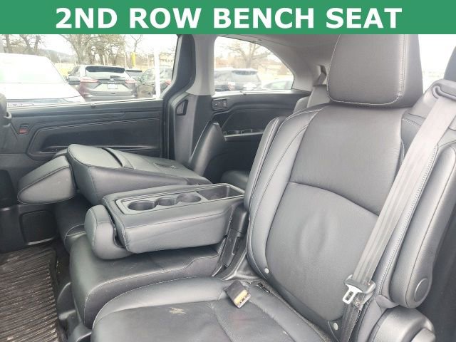 Used 2024 Honda Odyssey Touring image 3