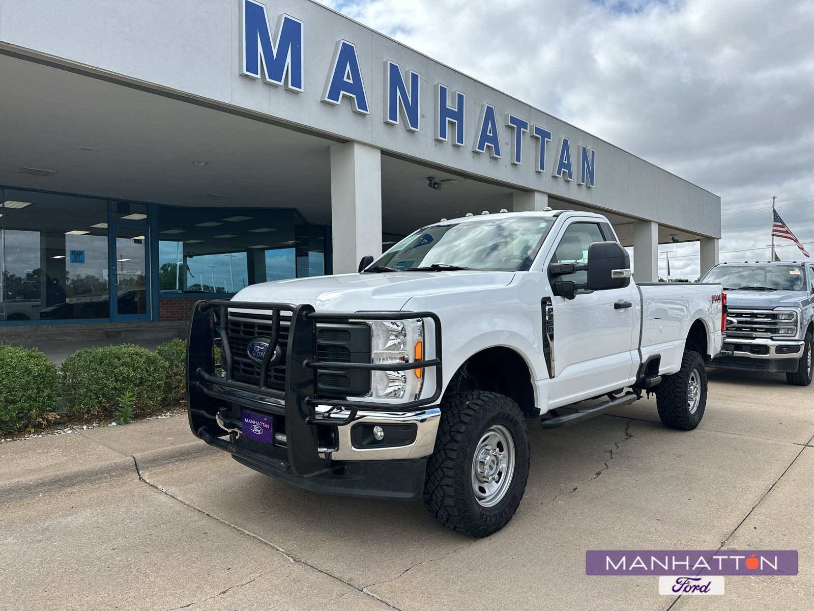 Used 2023 Ford F250 XL w/ 360-Degree Camera Package AWD/4WD image 1